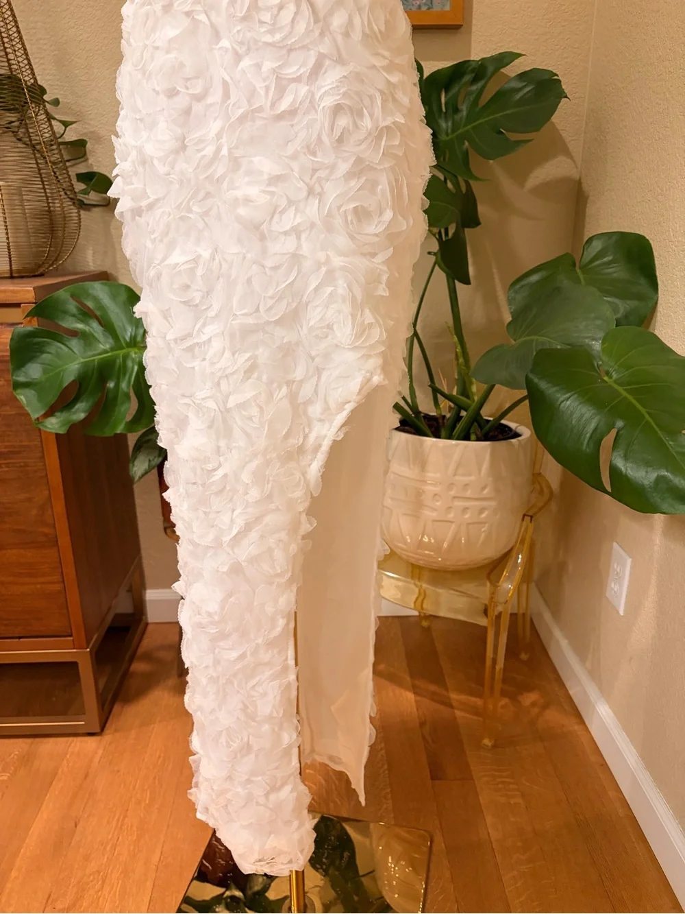 NWT Billy J Strapless White Floral Appliqué Midi Dress with Side Slit - US XS - Picture 6 of 11
